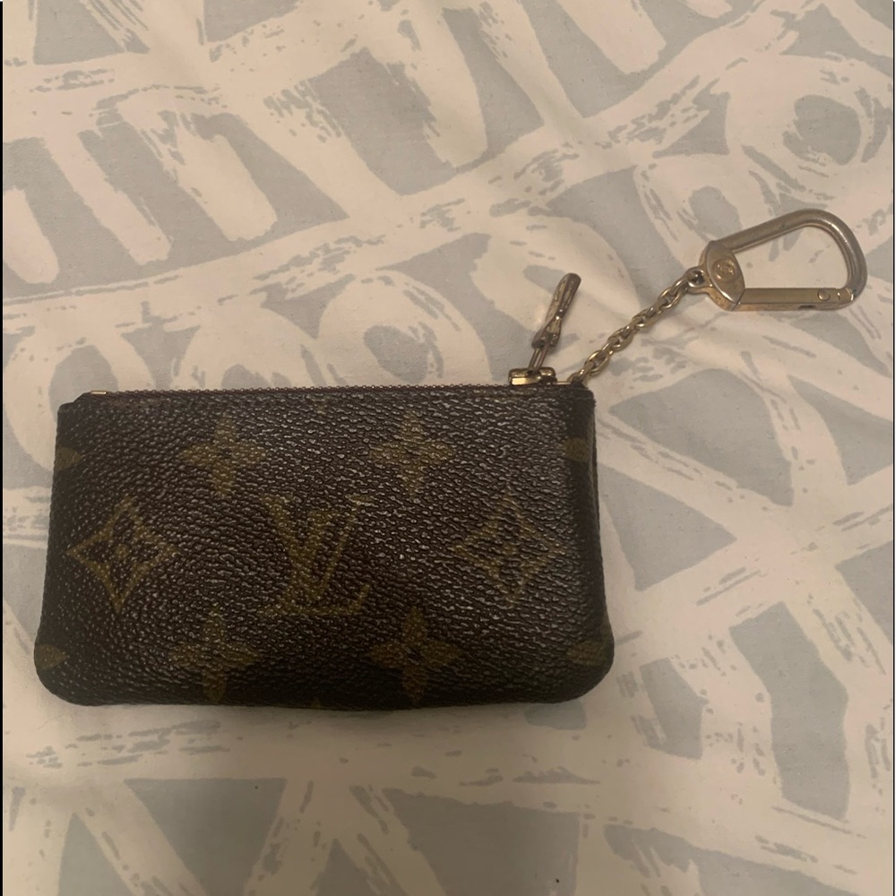 💜SOLD💜Louis Vuitton change purse